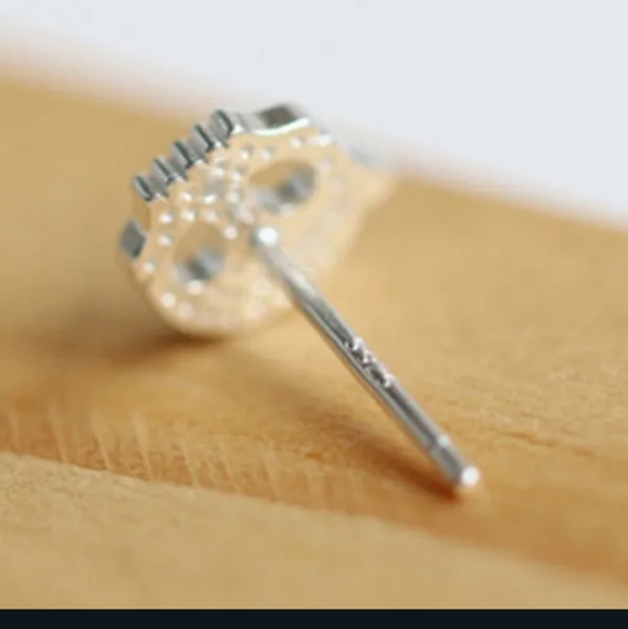 💀💀NEW💀💀CUTE!! Skeleton head with Gold Bow in 925 Sterling Silver - Picture 3 of 16